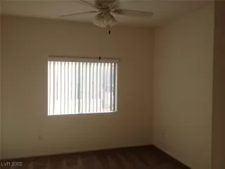 Photo #5: 2373022 Listing 