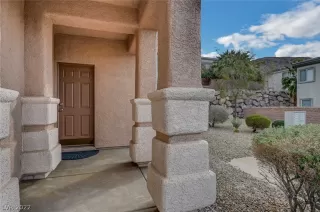 Photo #2: 2373056 Listing 