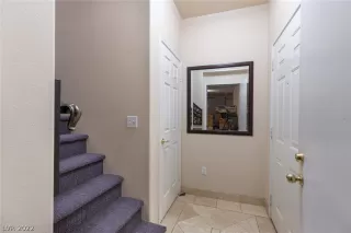 Photo #3: 2373070 Listing