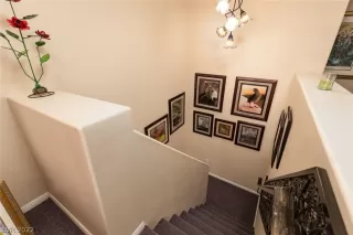 Photo #4: 2373070 Listing