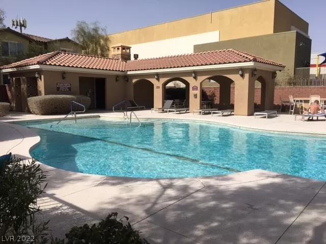 MLS: 2373104 Condo For Sale