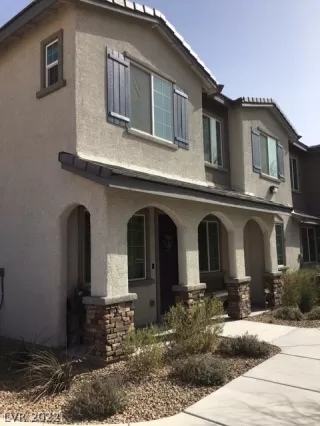 Photo #5: 2373104 Listing