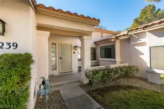 Photo #6: 2373112 Listing