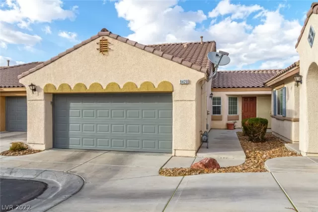 MLS: 2373135 Condo For Sale