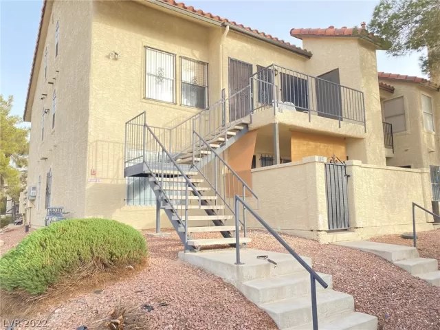 MLS: 2373147 Condo For Sale