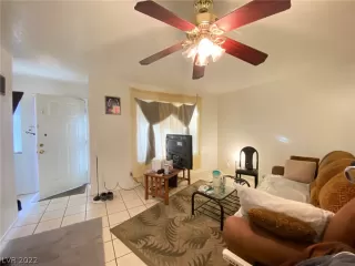 Photo #3: 2373147 Listing 