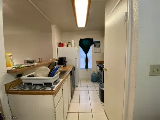 Photo #5: 2373147 Listing 