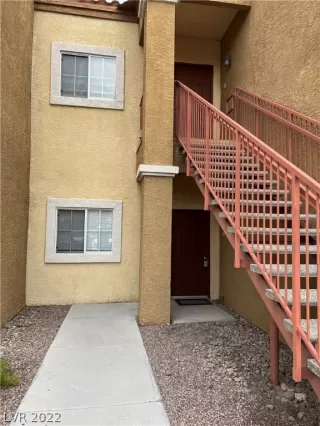 Photo #2: 2373161 Listing