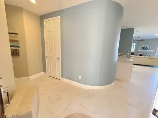 Photo #3: 2373163 Listing 