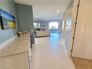 Photo #4: 2373163 Listing 