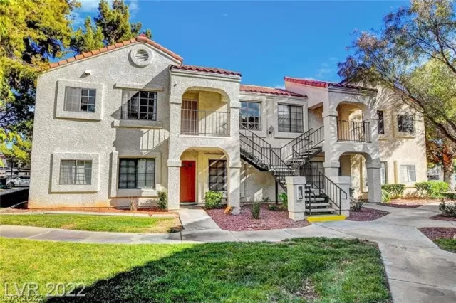 MLS: 2373168 Condo For Sale