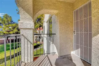 Photo #2: 2373168 Listing 