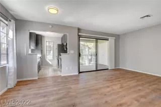 Photo #4: 2373168 Listing 