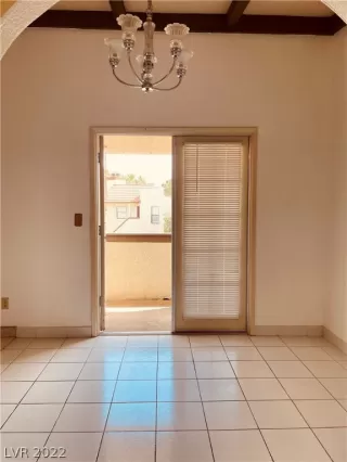 Photo #2: 2373172 Listing