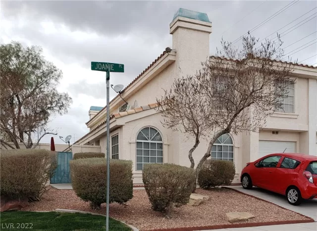 MLS: 2373185 Condo For Sale