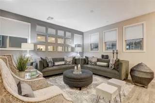 Photo #1: 2373207 Listing 