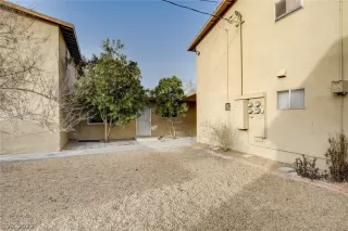 Photo #4: 2373216 Listing