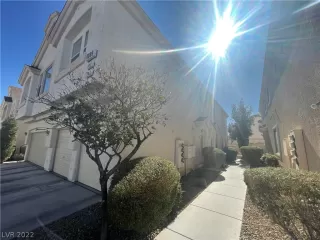 Photo #1: 2373236 Listing