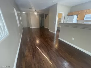 Photo #3: 2373236 Listing