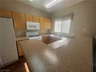 Photo #5: 2373236 Listing