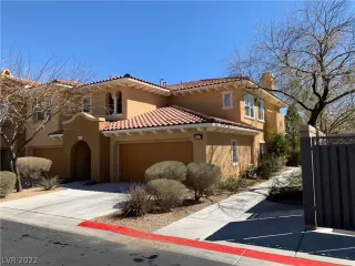 Photo #2: 2373253 Listing 