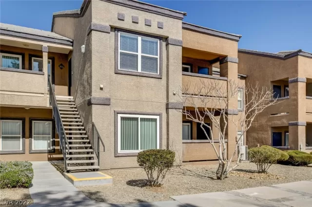 MLS: 2373254 Condo For Sale