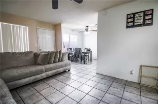 Photo #5: 2373276 Listing