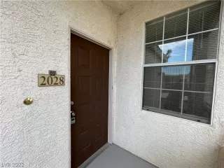 Photo #3: 2373296 Listing