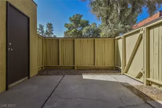 Photo #6: 2373341 Listing 