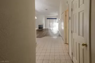 Photo #5: 2373347 Listing