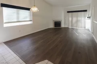 Photo #6: 2373347 Listing