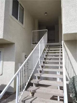 Photo #3: 2373350 Listing 