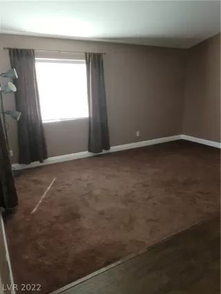 Photo #5: 2373350 Listing 