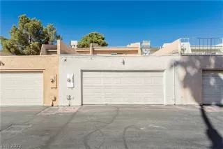 Photo #4: 2373360 Listing