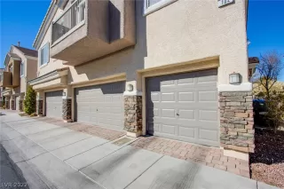 Photo #1: 2373374 Listing