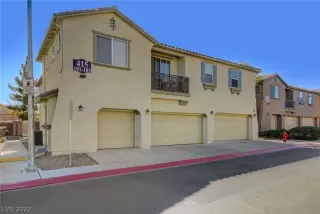 Photo #2: 2373395 Listing