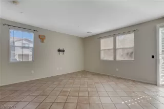 Photo #5: 2373395 Listing