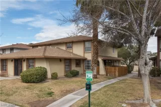 Photo #5: 2373413 Listing 