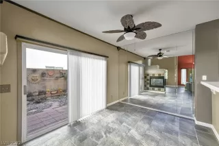 Photo #4: 2373437 Listing