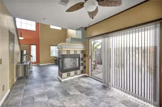 Photo #5: 2373437 Listing