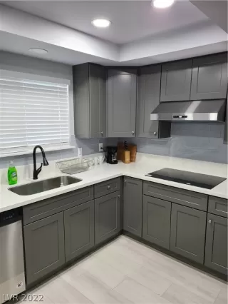 Photo #1: 2373471 Listing