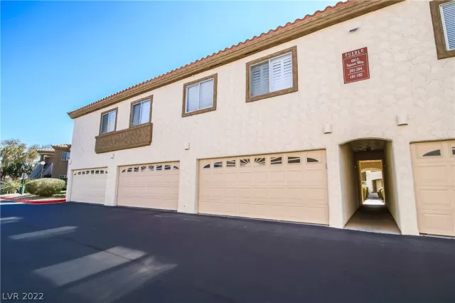 MLS: 2373474 Condo For Sale