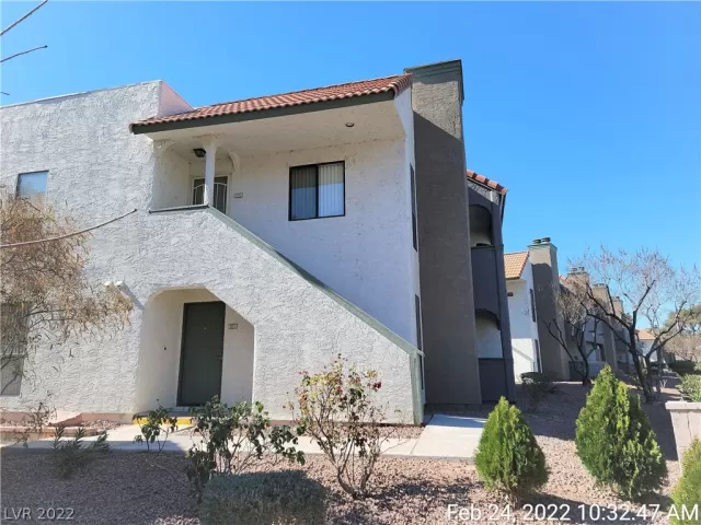 MLS: 2373485 Condo For Sale