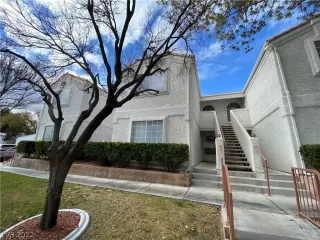 Photo #1: 2373497 Listing