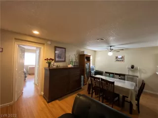 Photo #3: 2373497 Listing