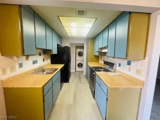 Photo #2: 2373504 Listing