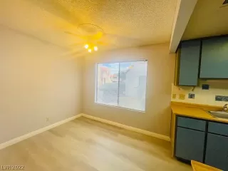 Photo #4: 2373504 Listing