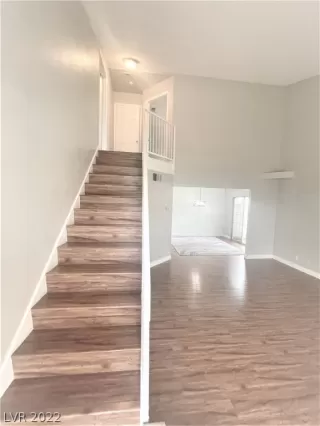 Photo #3: 2373511 Listing 