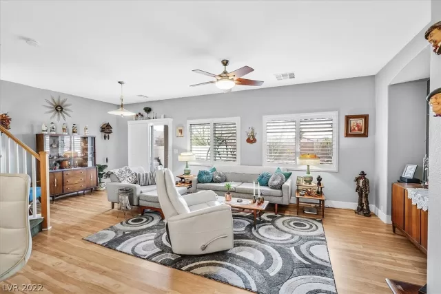 MLS: 2373513 Condo For Sale