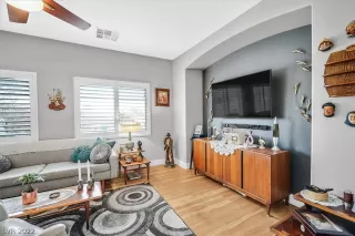 Photo #4: 2373513 Listing